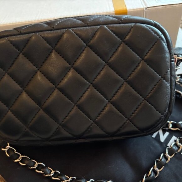 New CHANEL Camera Case Lambskin Black - Picture 4 of 10